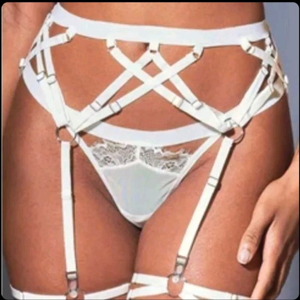 Thistle And Spire All Strapped In White Strappy Adjustable Garter Belt XL NWT